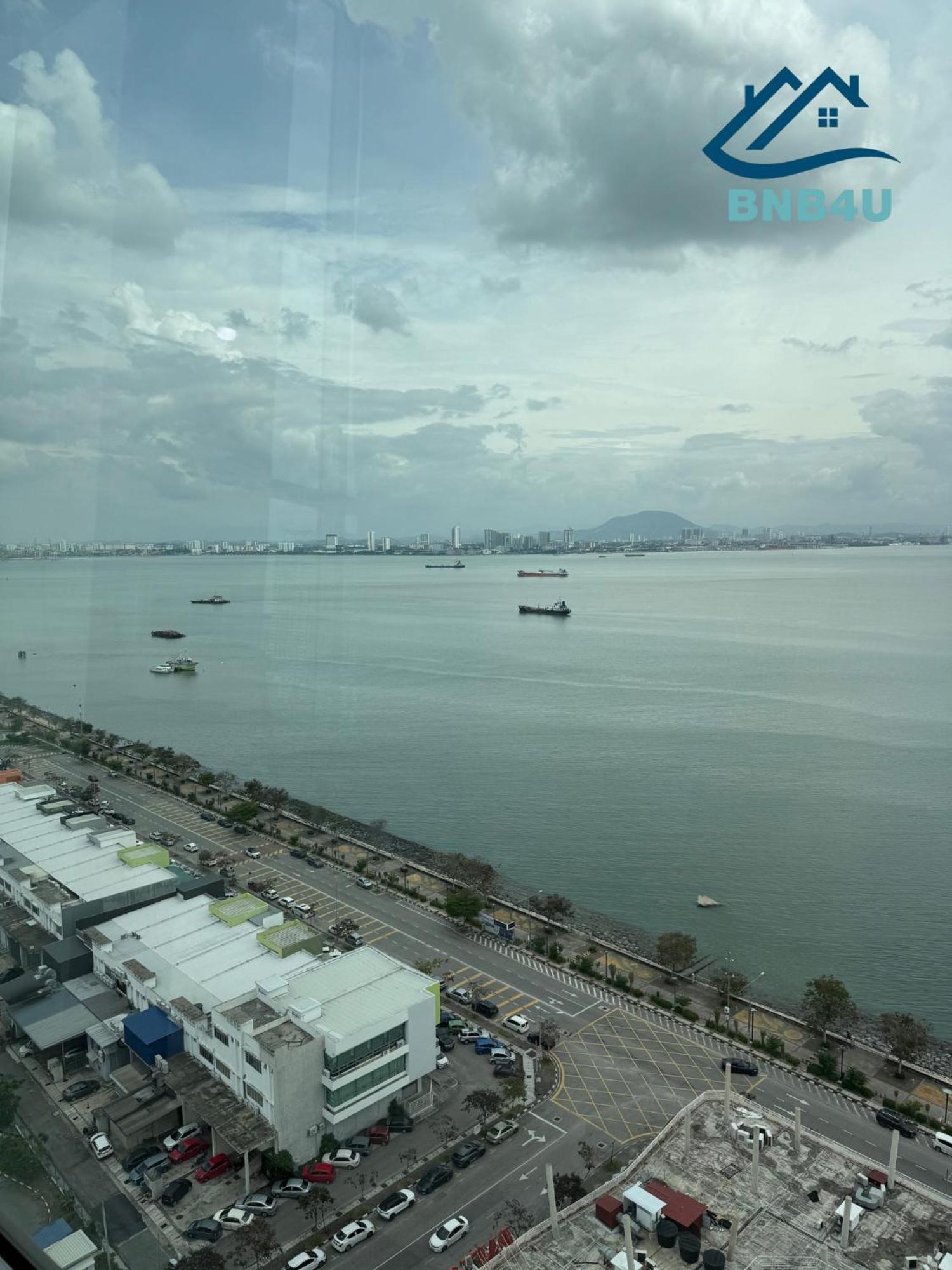 Duplex Seaview Comfort Stay In City By Iz 乔治敦 外观 照片